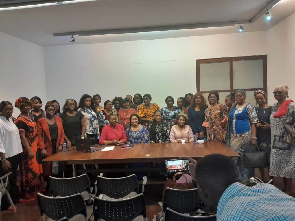 Meeting of women responsible for structures